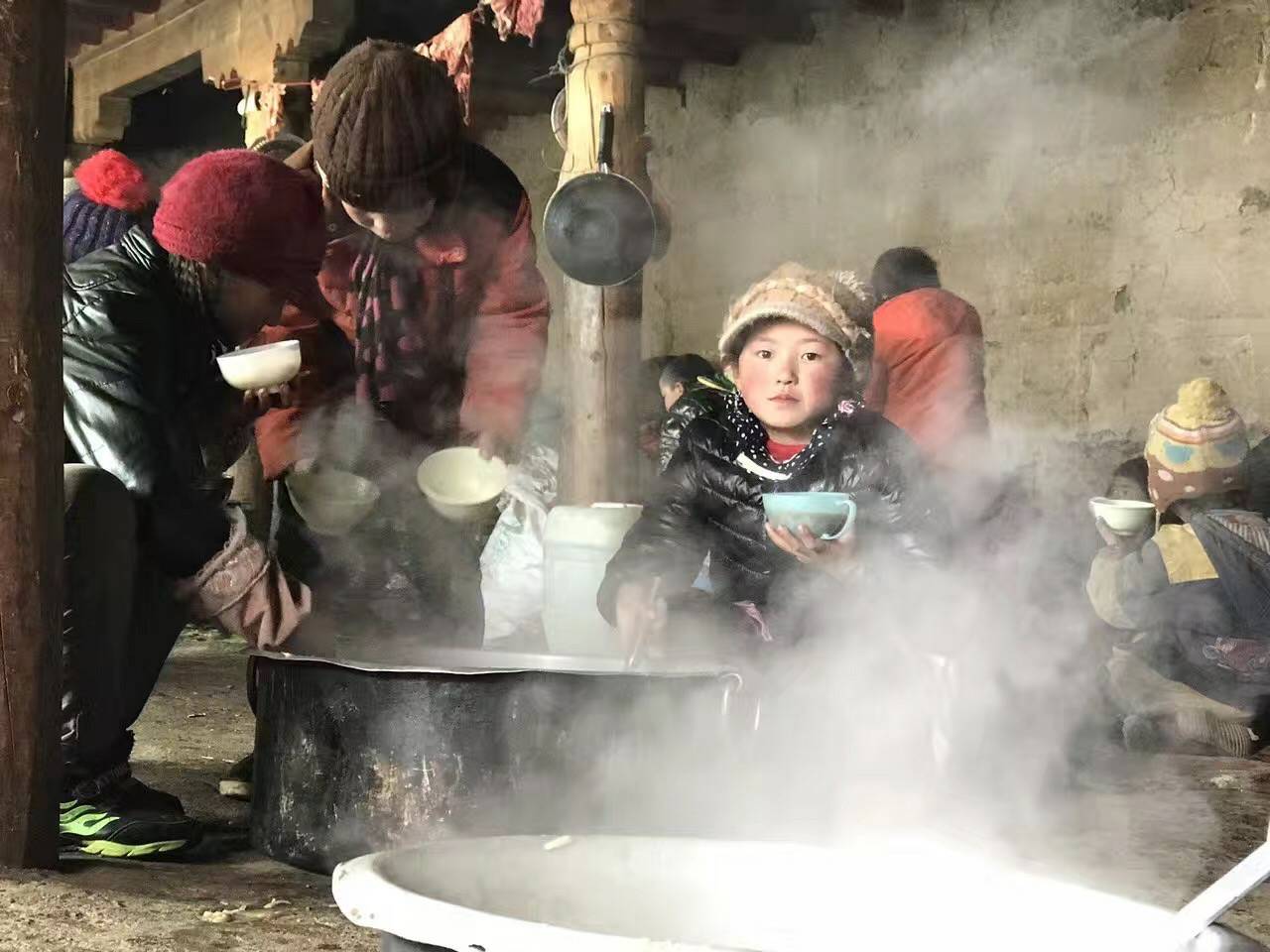 哈尔滨俊峰数字内容创作有限公司公益回顾丨家国同欢月同圆 温暖满载甘孜州(图10) 哈尔滨俊峰数字内容创作有限公司公益回顾丨家国同欢月同圆 温暖满载甘孜州(图10)